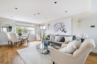 ロンドン中心部の豪華な3ベッドルームのフラット