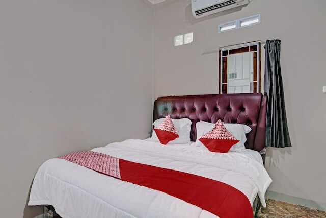 ホテル O プトリ ホームステイ シャリア ニアー SPBU 14.282.694 (エア ヒタム)