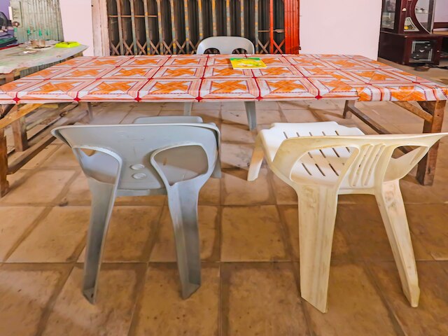 ホテル O フェンディ ホームステイ シャリア ニアー テンパット マカン パギ ソレ ノヒル