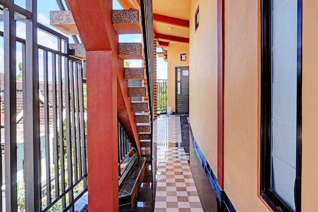 OYO Life 92353 プルナマ・シャリアゲストハウス