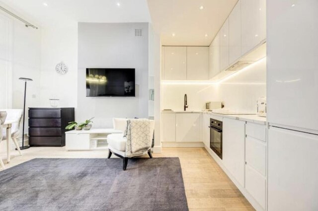 チェルシー - 2ベッド アパートメント - スリープス 4 - ペット フレンドリー