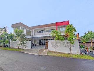 キャピタル O 91377 MK プライム シャリア