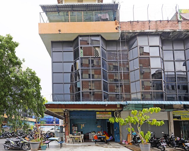 ホテル O ラフィカ ホームステイ シャリア ニア テンパット マカン パギ ソレ ノヒル