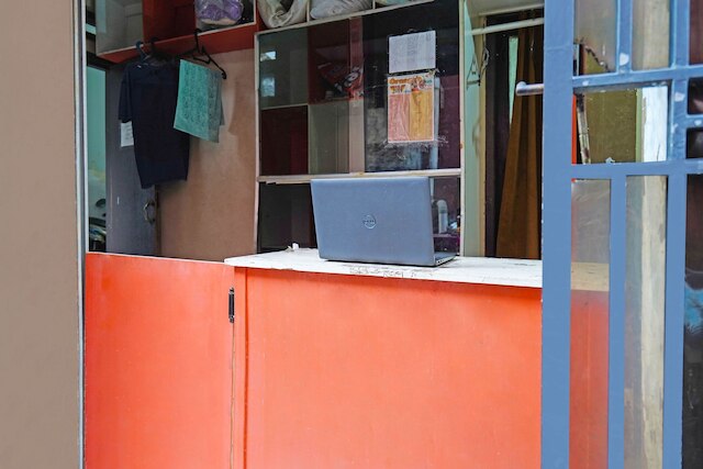 SPOT ON 91783 アーバン シャリア レジデンス ニア GOR パンダワ リマ