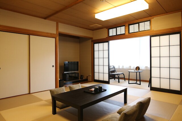 湯村温泉郷 御宿コトブキ