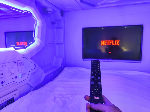 MET ア スペース ポッド プロムポン