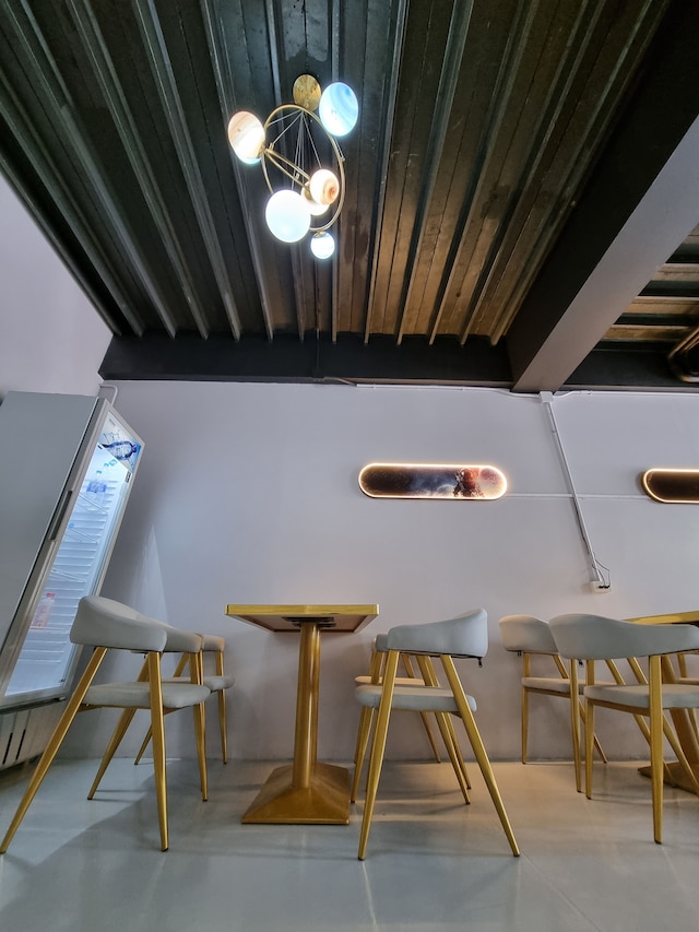 MET ア スペース ポッド プロムポン