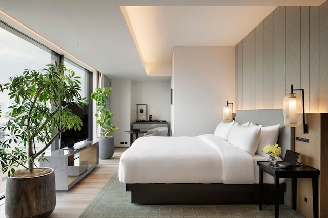 TIAD 、オートグラフ コレクション