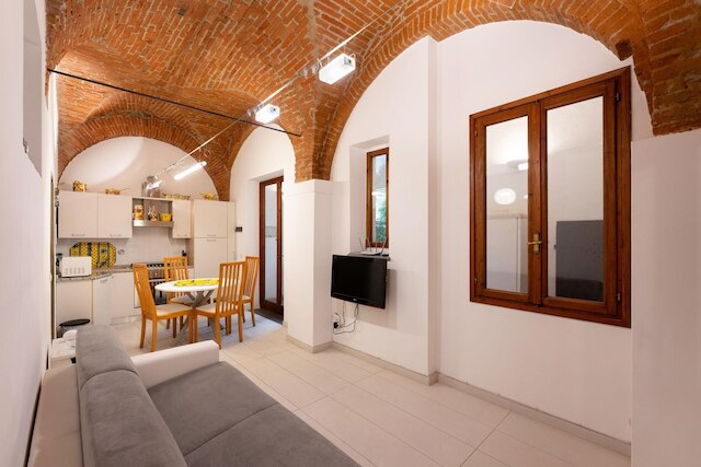 サン ザノビ 33 イン フィレンツェ