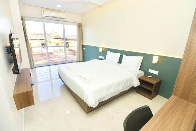 スワルナムホテル