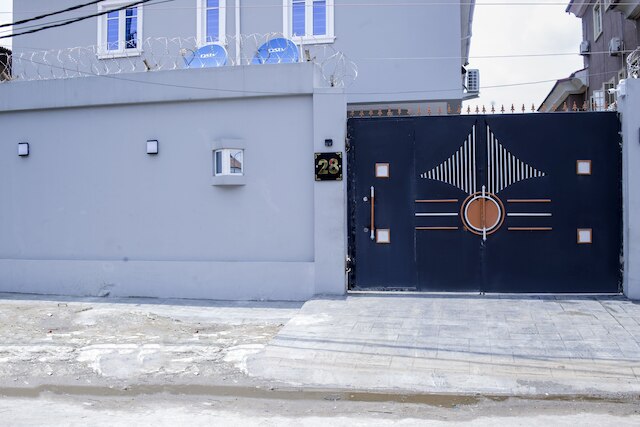 ミトス ラグジュアリー スイーツ -ボード トマス