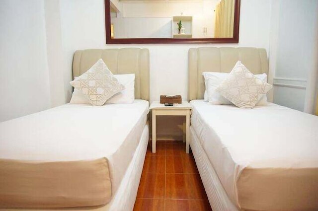 マカティリバーサイドイン