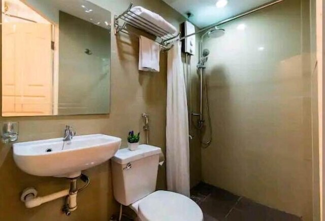 マカティリバーサイドイン