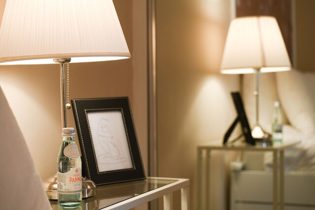 ブティック1BRアパートと駐車場