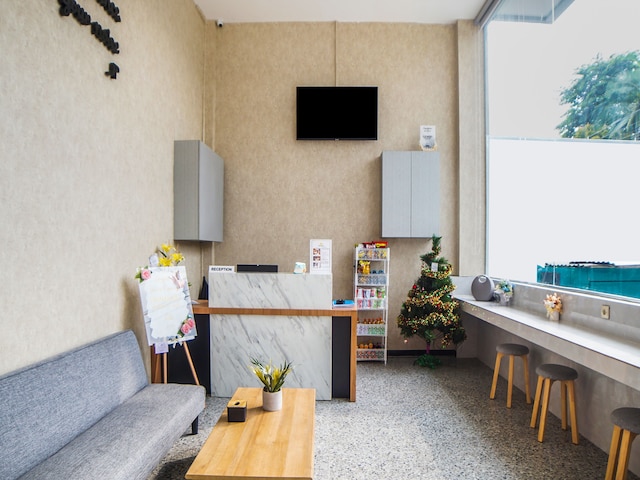 スーパー OYO キャピタル O 92066 パパクール オテル & カフェ