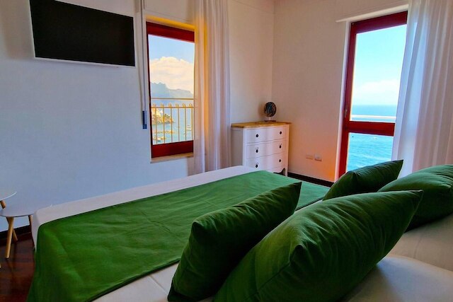 アマルフィ デタッチド シー ビュー ヴィラ ウィズ ソラリウム テラス