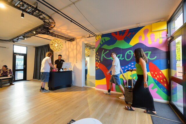 アーバン ラウンジ スリーパリー, シュアステイ コレクション by BW