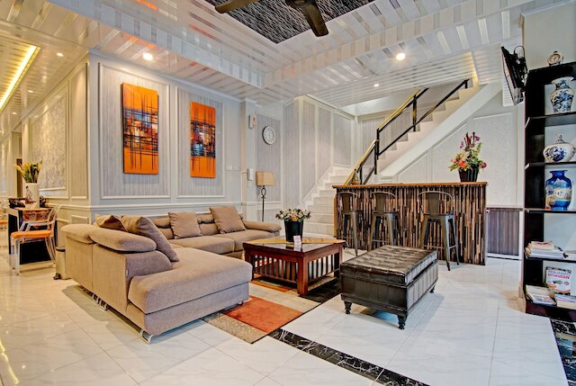 コレクション O 91397 タスキヤ コステル シャリア