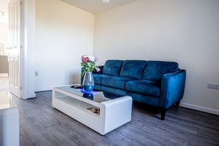 2-ベッド ハウス ウィズ カナル ビュー、ガーデン & ペットオーケー