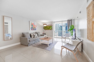 Wonderful 3BR Condo at Brickell(ワンダーフル 3BR コンド ブリッケル)