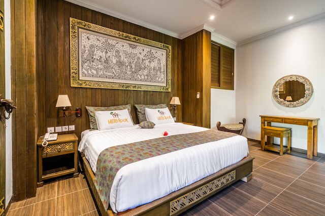 ハッツロックウブド