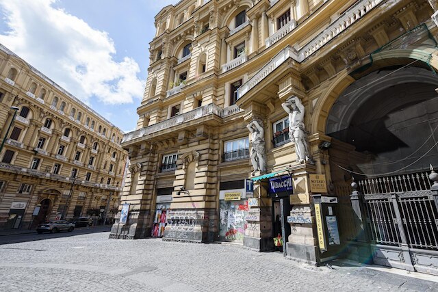 ピアッツァ ニコラ アモーレ 14