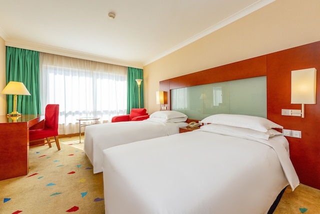 Grand Skylight Hotel Royal