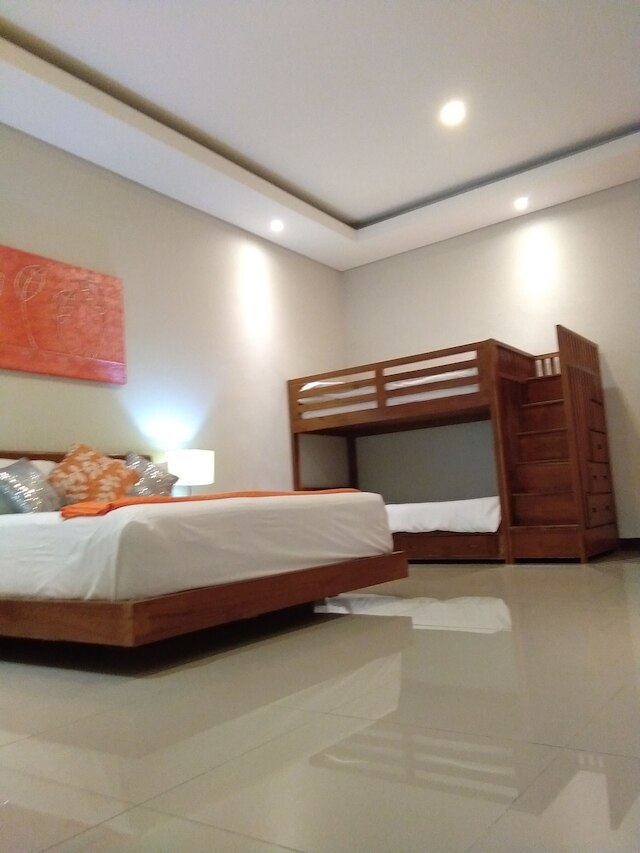 ギャザリング ウィズ 5 ベッドルーム センター ハウス ヴィラ