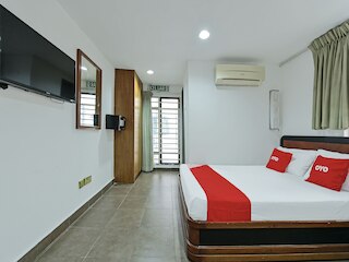 OYO 90780 J  ホテル  ブキッ ビンタン