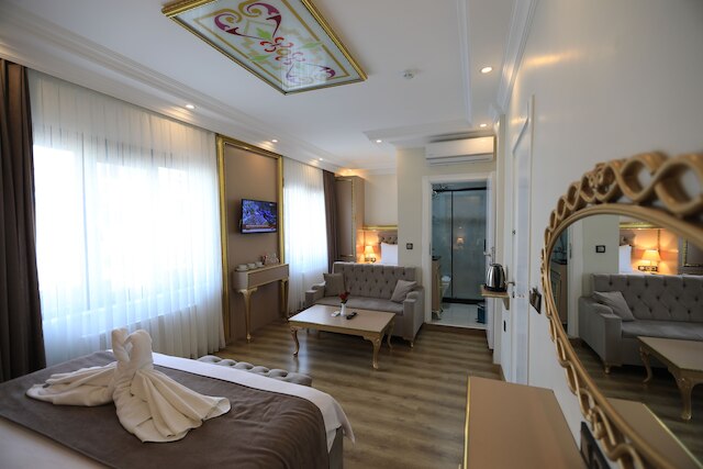 ブルー ゼルゼヴァン コナク ホテル