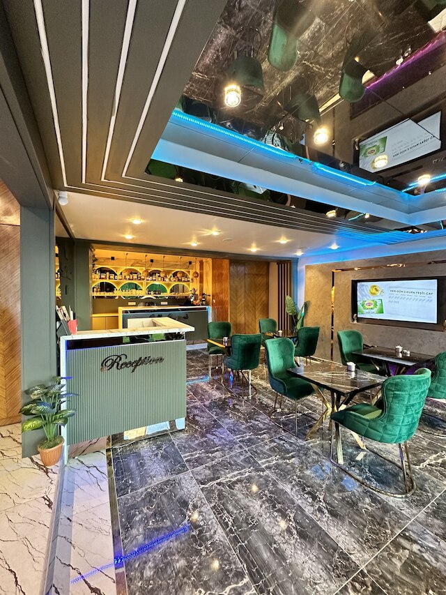 クラウンド プラス ホテル