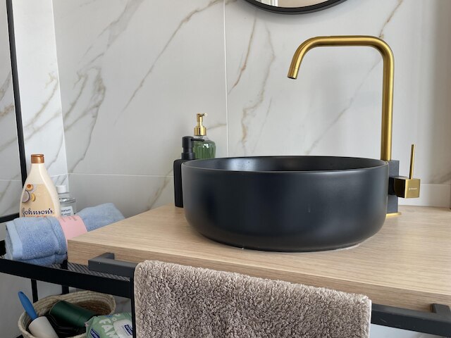 コージー アパートメント イン ハート アテネ ニア メトロ フィックス 100M