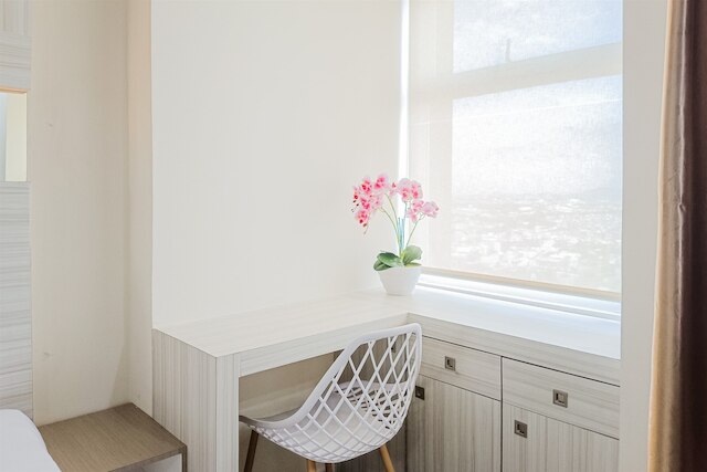 コンフォート ベッドーム アット ヴィダ ビュー マカッサル アパートメント