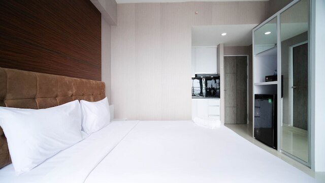 ホーミー アンド コンパクト スタジオ アパートメント アット タマン メラティ スラバヤ