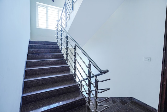 ファブホテル ホーム ツリー サービス アパートメント