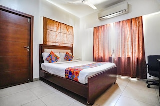 ファブホテル ホーム ツリー サービス アパートメント