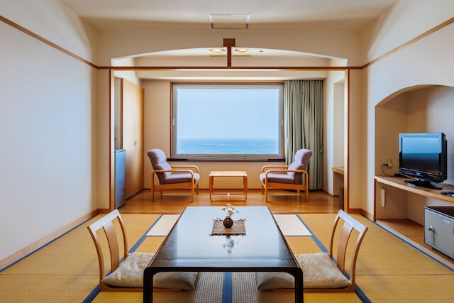 HOTEL OOSADO<佐渡島>