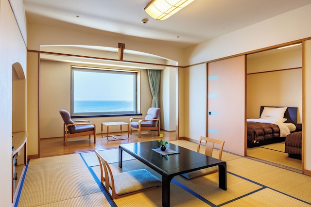 HOTEL OOSADO<佐渡島>