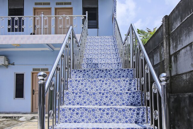 OYO ライフ 90433 セラシ コスト