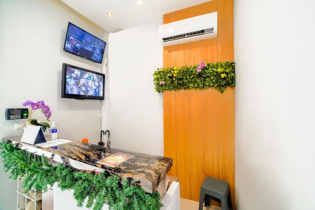 キャピタル O 90874 ミレニアム イン 2