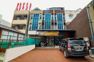 キャピタル O 90874 ミレニアム イン 2