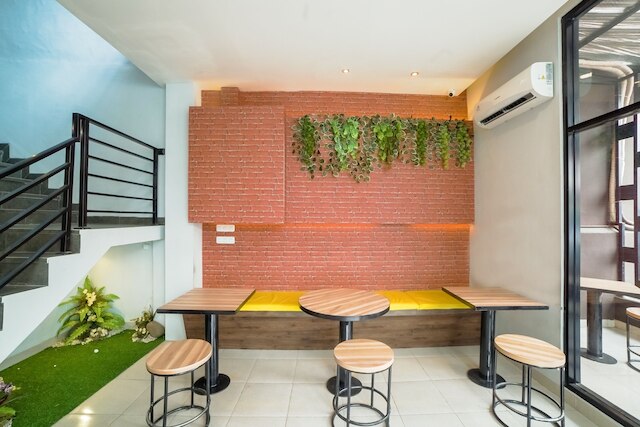 キャピタル O 90874 ミレニアム イン 2