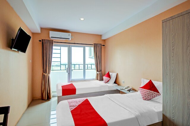 ホテル O トリダサ