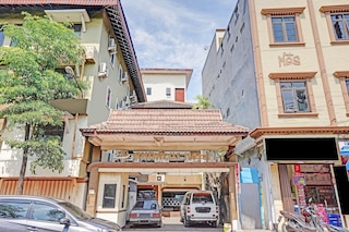 OYOライフ90380アンダルス・ホテル・シャリア