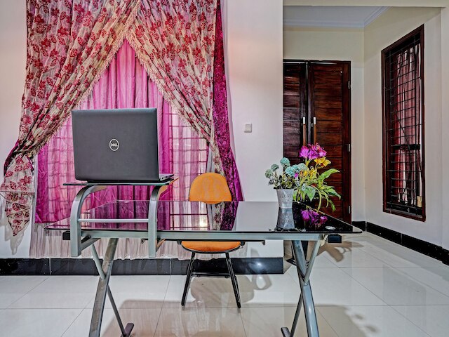 スポット オン 91320 ポンドック エリア シャリア