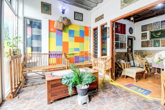 ホテル O セトゥラン ニア UGM フォーマリー パレム クチュ