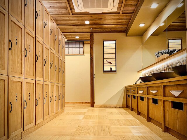 かぷせる旅籠赤坂 SPABLIC INN