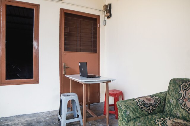 ホテル O コスト ケタパン シャリア