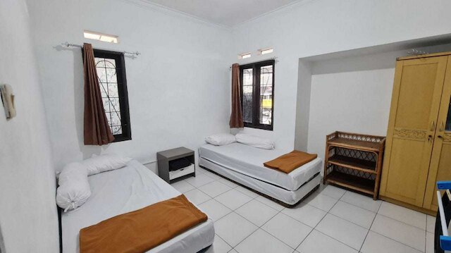 エクスプレス O 92035 ルマー シンガ  8B シャリア