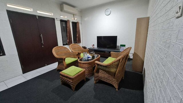 エクスプレス O 92035 ルマー シンガ  8B シャリア